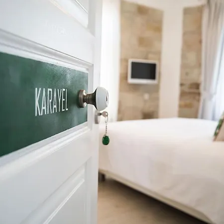 Esinti Τένεδος